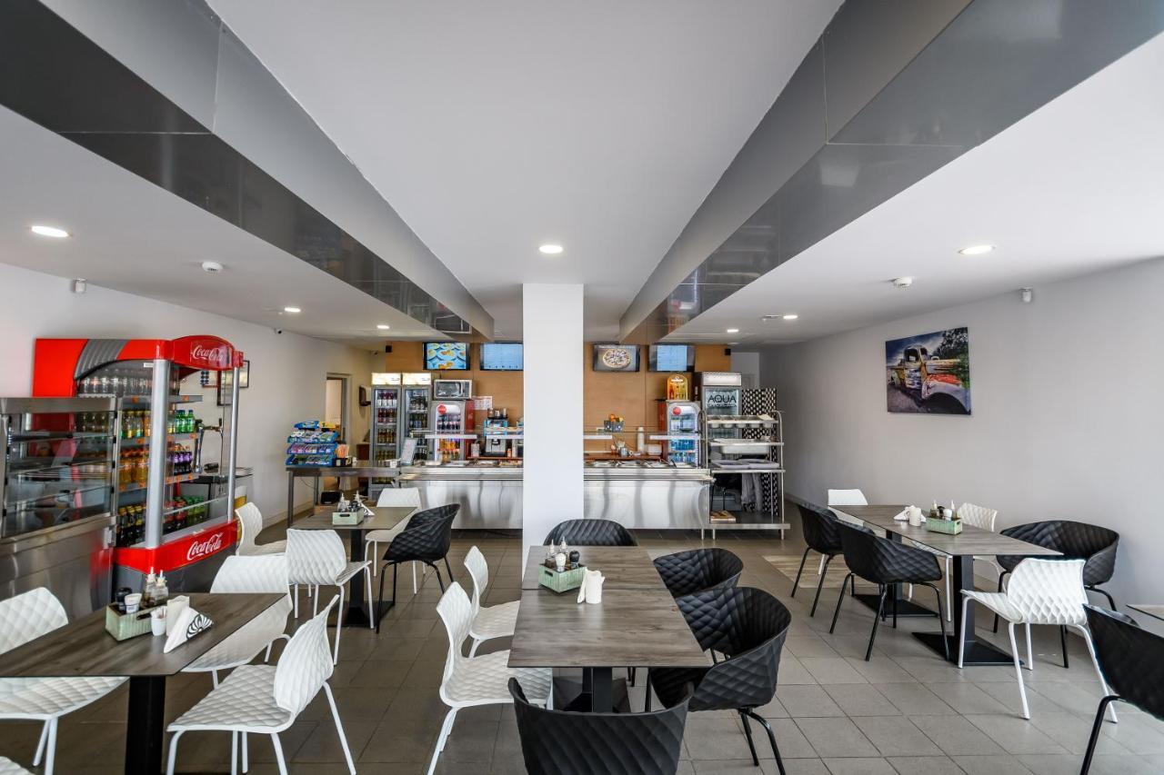 Hotel Andy Km 36 Букурещ Екстериор снимка